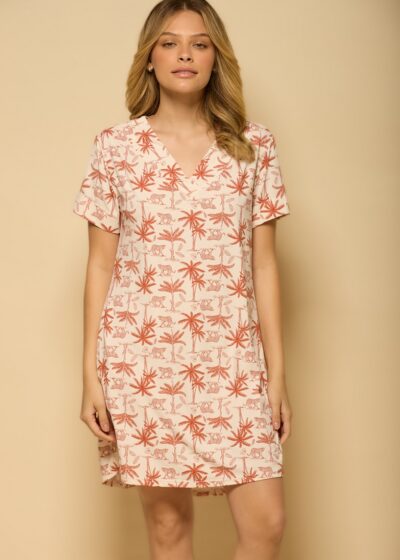 Camisão feminino em tecido fluido com decote V, mangas curtas e caimento solto